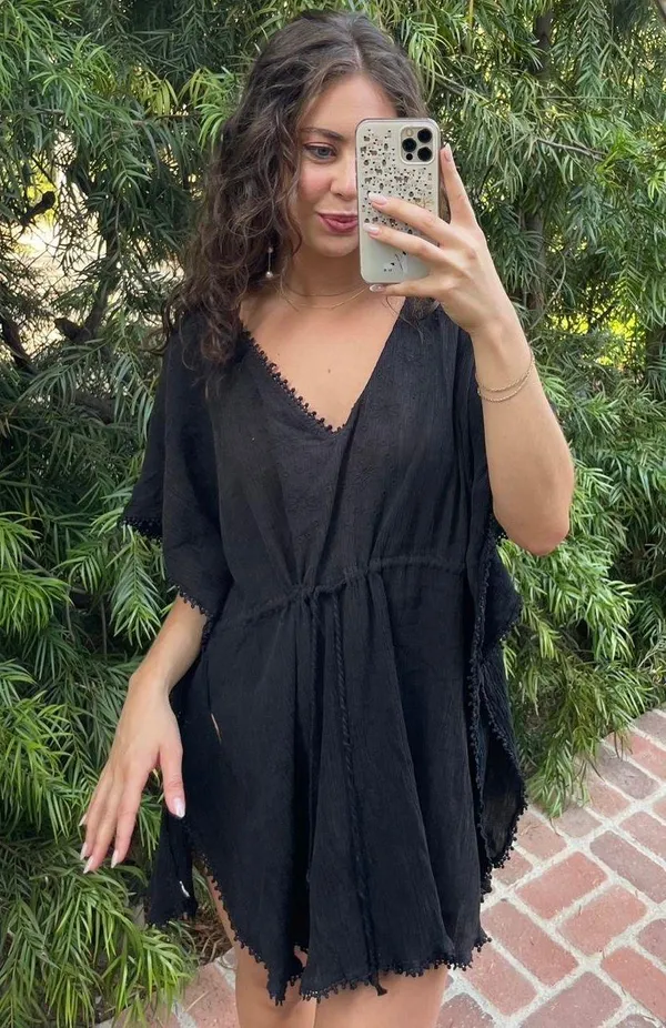 Black Old Navy beach cover up / one size/ has a small tear - Image 2