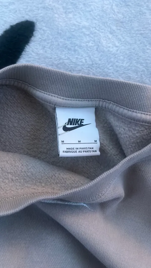 Tan Cropped Nike Sweatshirt - Image 4