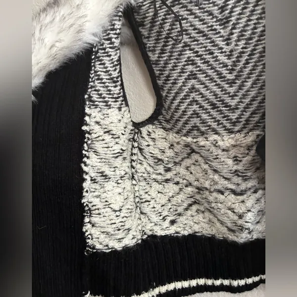 Guess Black & White Women's Faux-Fur Collar Jacket Vest S - Image 10