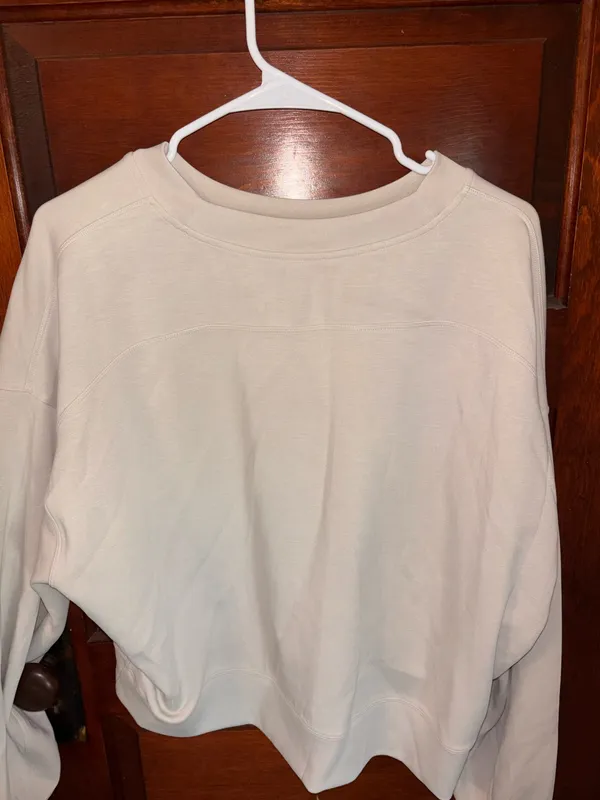 Lululemon Oversized Cropped Crew Perfectly - Image 2
