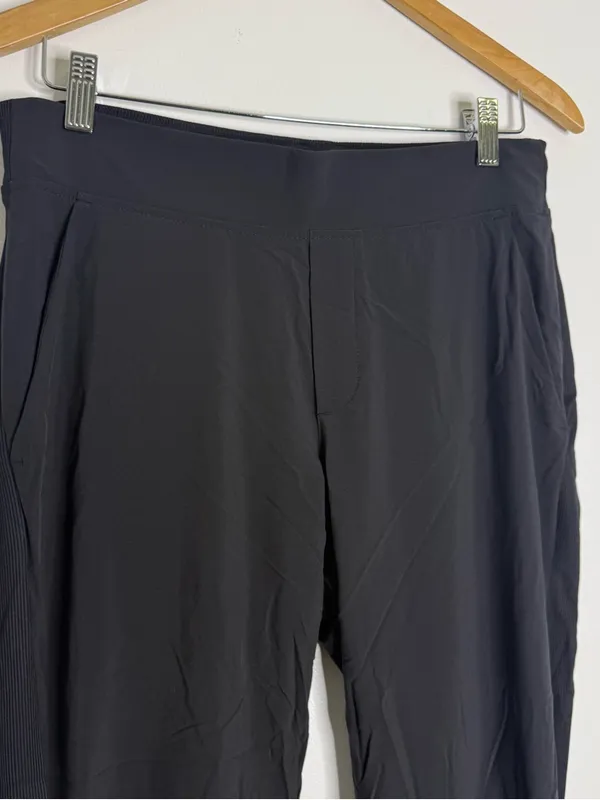 Athleta Black Slim Ankle Pants Size 6 Stretch Pull On Work Travel - Image 7