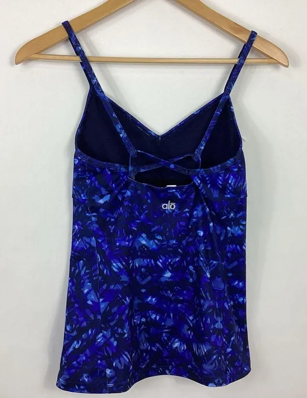 ALO Yoga Lure Long Bra Top - Image 3