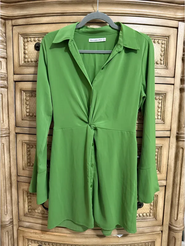 Abercrombie Green Dress - Image 2