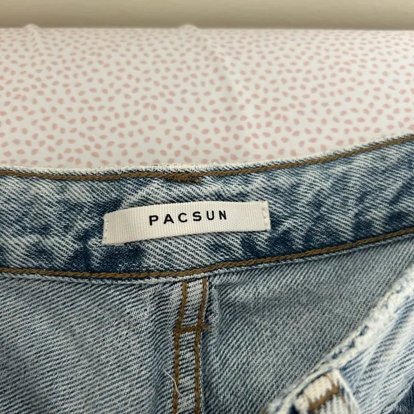 pacsun 90s boyfriend jeans size 24 - Image 3