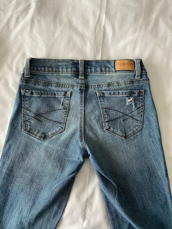 Light Wash Low Rise Skinny Jeans - Image 4