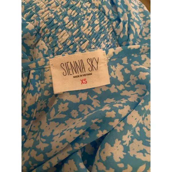 Sienna Sky Light Blue Floral Faux Wrap Midi Dress XS Flutter Sleeve Keyhole Back - Image 8