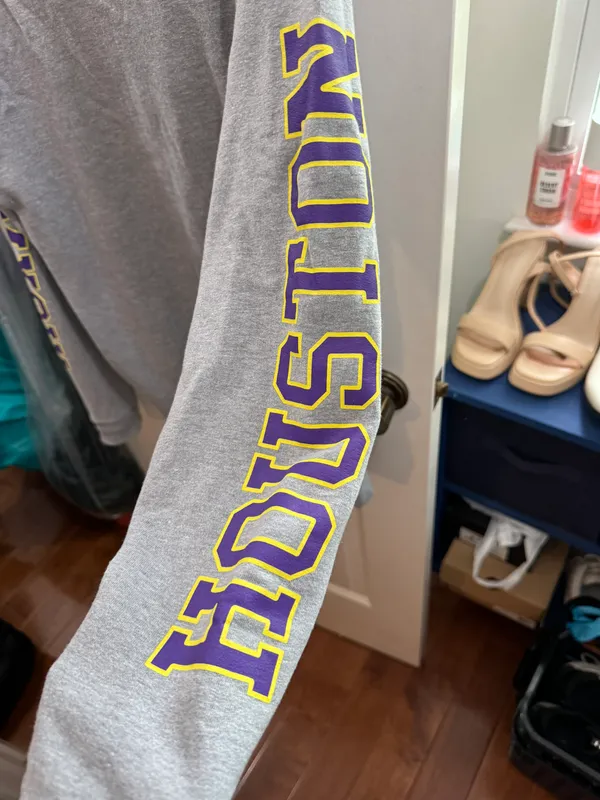 Gray Crewneck Sweatshirt Size L - Image 4