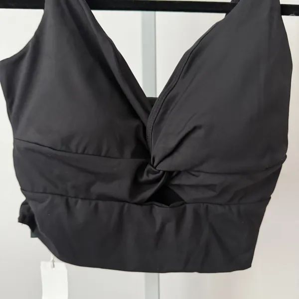 Halara S Black Sports Bra Cloudful Twist Front‎ Activewear Gym Athleisure NWT - Image 2