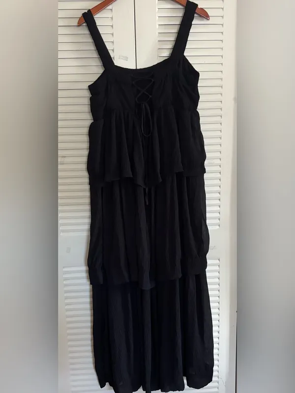line and dot Maxine Tiered Maxi Dress Color Black Size MD - Image 7