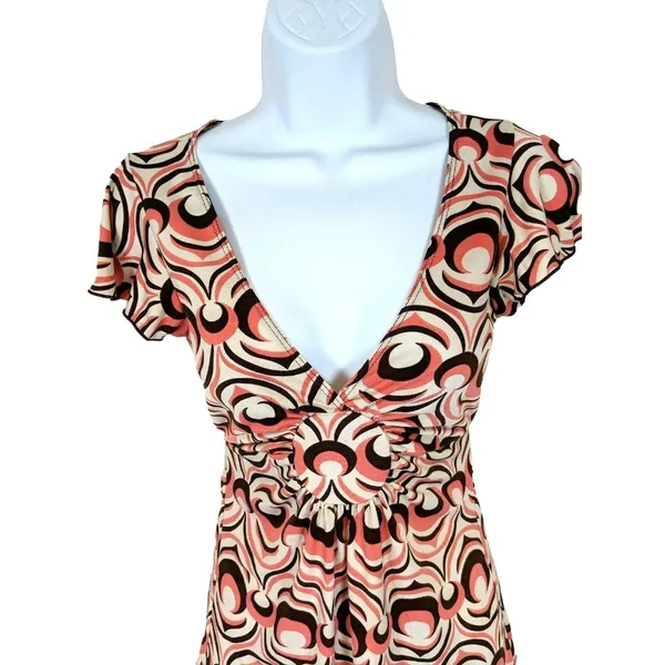 Short Sleeve Medium V - Image 3