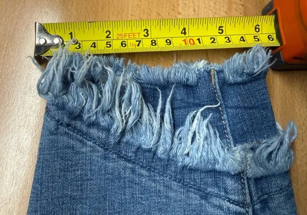 KanCan Mid Rise Distressed Fringe Hem Ankle Skinny Jeans Size 13 30 KC6204M - Image 9