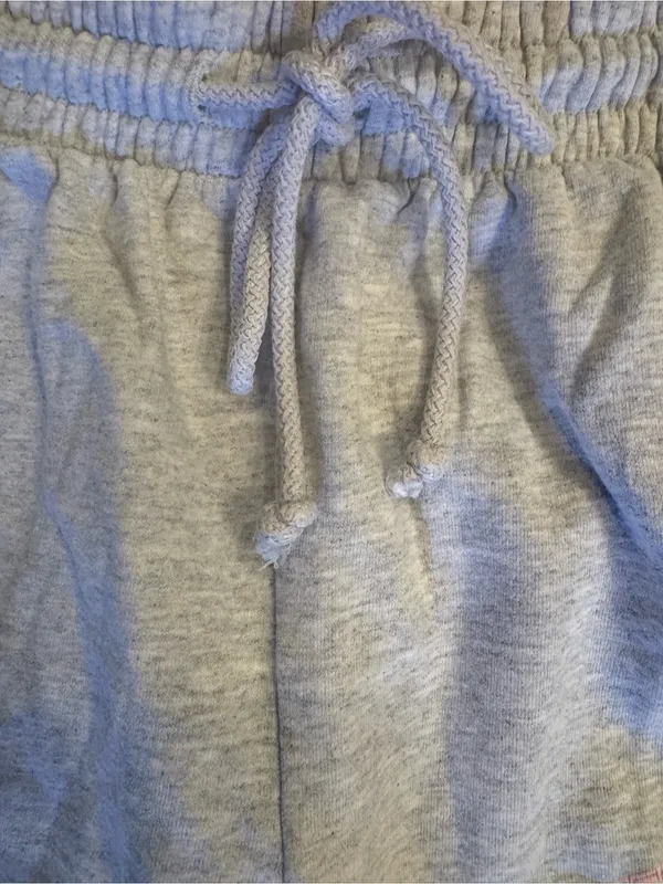 The Bar Varsity Sweatpants Grey Pink Logo Size Medium EUC SIZE SOLD OUT ONLINE - Image 4