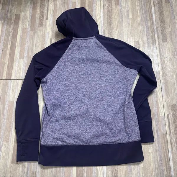 Nike Women's Deep Purple Therma-Fit Hoodie with Front Pouch Size Large - Image 12