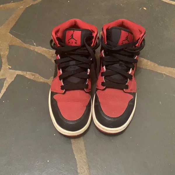 Nike Banned Air Jordan’s - Image 4