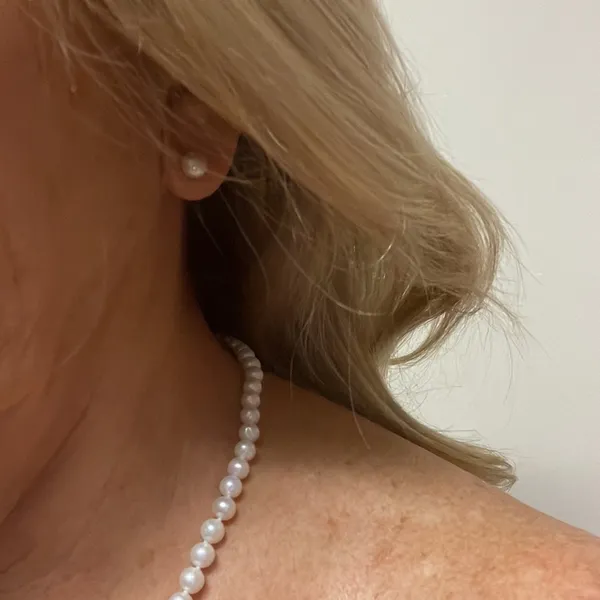 NWOT Pearl Necklace, Bracelet & Earrings Set - Image 9