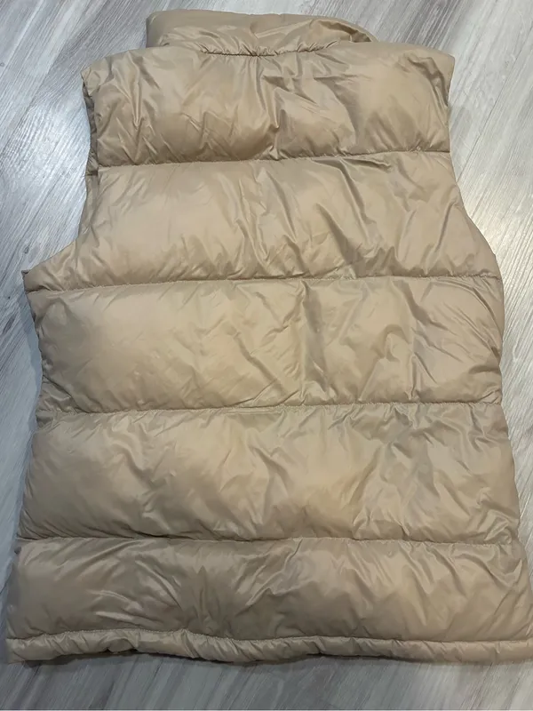 Aspen nwot Vest in Beige for Women - Casual Layering - Image 3