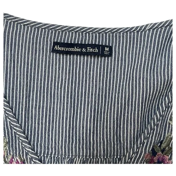 Abercrombie Fitch Top Womens M V Neck Embroidered Cropped Striped Long Sleeves - Image 4
