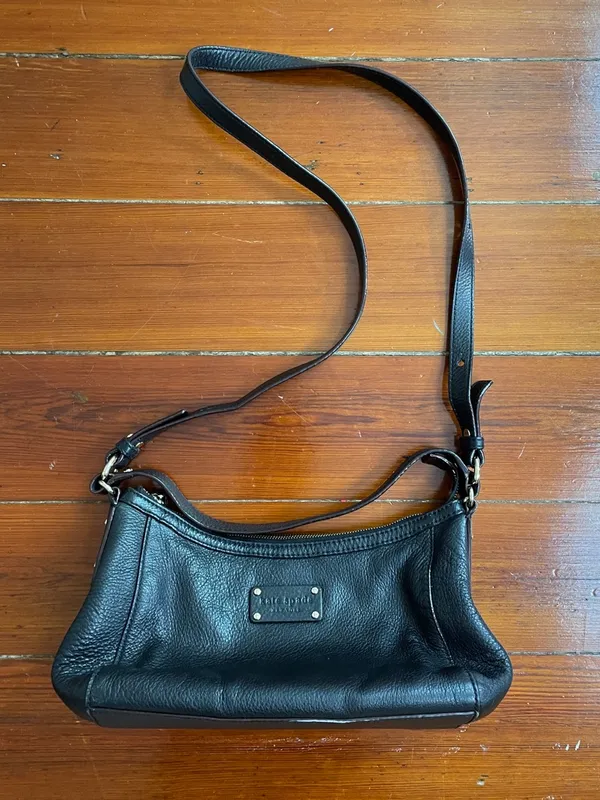 Kate Spade New York Black Pebbled Leather Crossbody Shoulder Bag Classic 🧡🎀 - Image 3