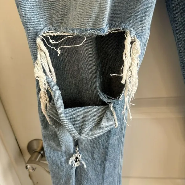 Abercrombie Curve Love 90s Straight Ultra High Rise Jeans - Image 5