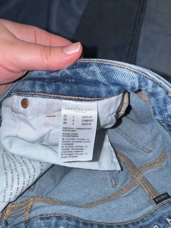 American Eagle Mom Jeans - Image 7