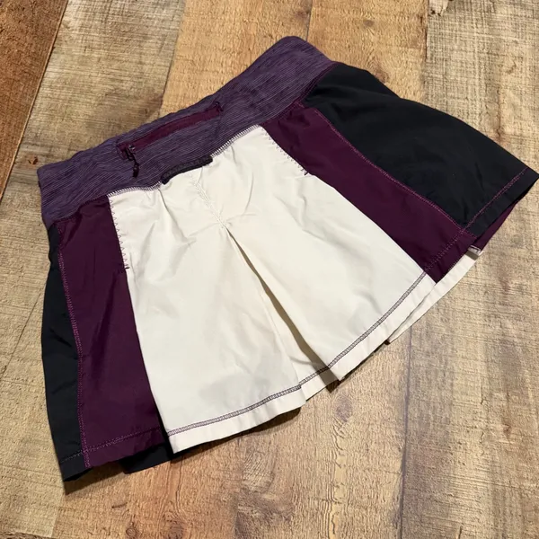 Lululemon Womens Plum Black White Fast Cat Skort Skirt Sz 2 Run Athletic Pockets - Image 4