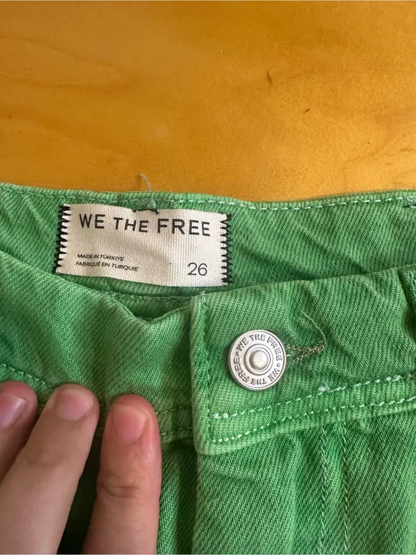 We the Free Easton Workwear Low Rise Wide Leg Cargo Jeans in Bright Green 26 - Image 4