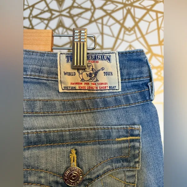 True Religion Knee length Shorts Women’s Bermuda Denim Jeans size 29 - Image 3