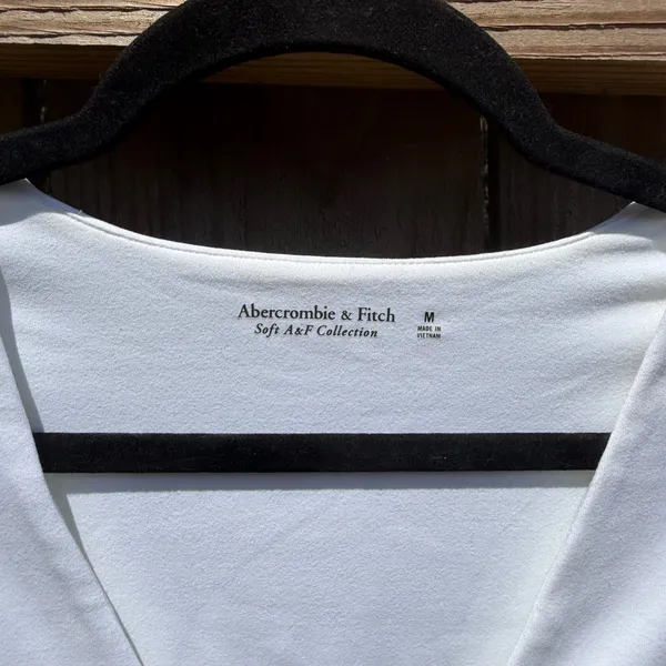 Abercrombie & Fitch Soft A&F Collection White V-Neck Long Sleeve Bodysuit M - Image 2