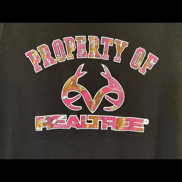 REALTREE "Property of Realtree" Camo Pink/Black Short Sleeve Sz Medium TShirt. - Image 4