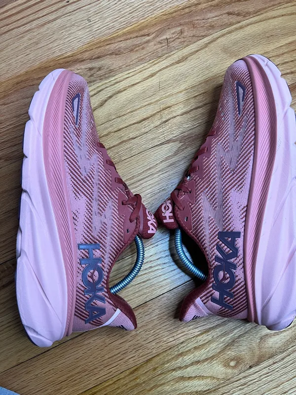 Hoka One One Clifton 9 “Pink” 1127896 RERT Size 10.5W B NO BOX - Image 3
