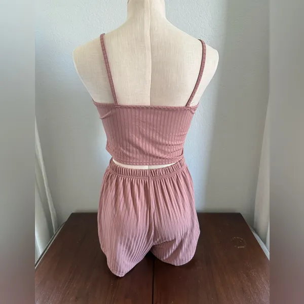 Medium Maeve sleep set - Image 3