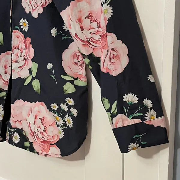 Minan NYC button up shirt blouse size medium floral rose daisy office workwear - Image 7