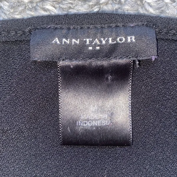 Ann Taylor Black Sleeveless Top - Image 3