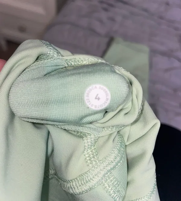 Lululemon Wunder Under Leggings - Image 4