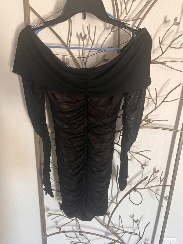 Little black runch dress - Image 2