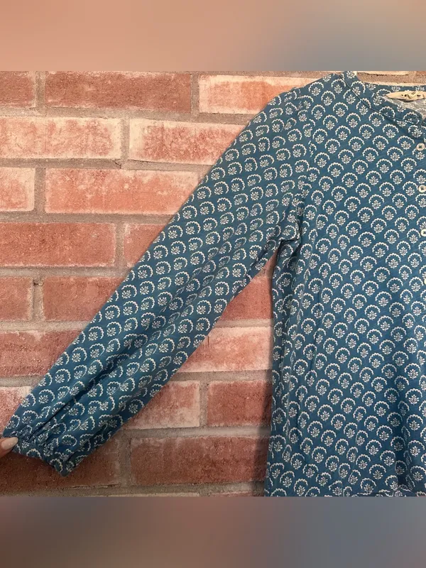 Boden Cardigan Button Up Shirt Knit Women’s 6 Blue Pattern Cotton Lightweight - Image 4