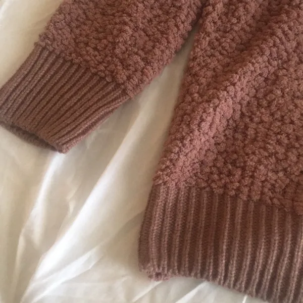 Rose twist back sweater Size undefined - Image 5