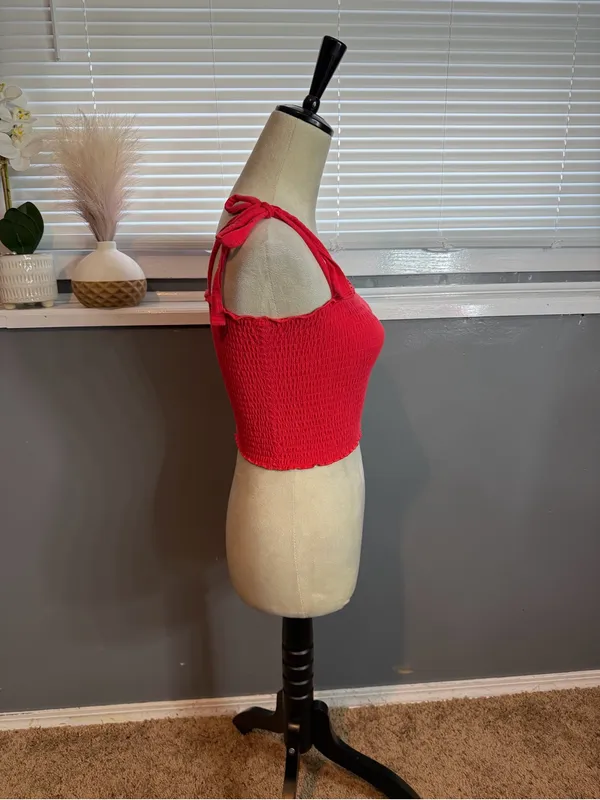 Hollister Bright Red Smocked Tie-Shoulder Crop Top - Image 4