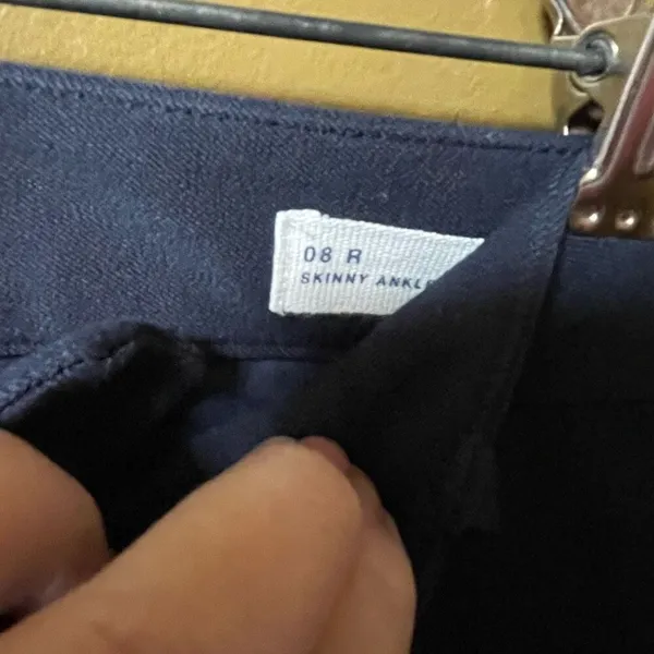Gap size 8 NWT cropped skinny ankle mid rise stretch. - Image 8
