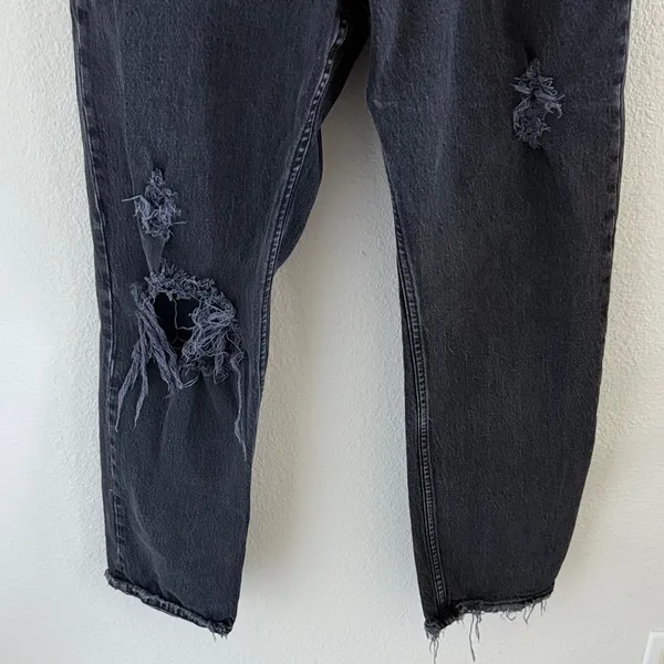 Abercrombie & Fitch The Dad High Rise Distressed Black Jeans 28 | 6S - Image 5