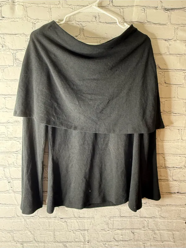 Vintage soft surroundings Women's Off-Shoulder Black Sweater size medium - Image 3