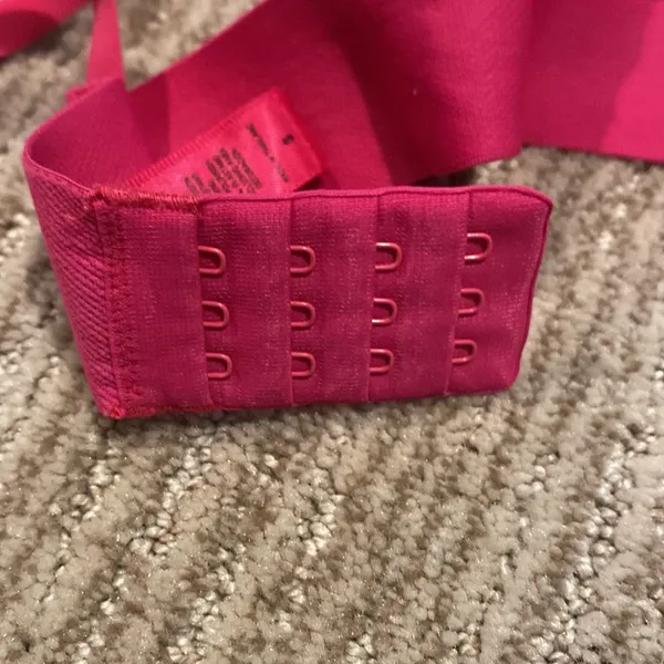 Skims pink bralette - Image 4