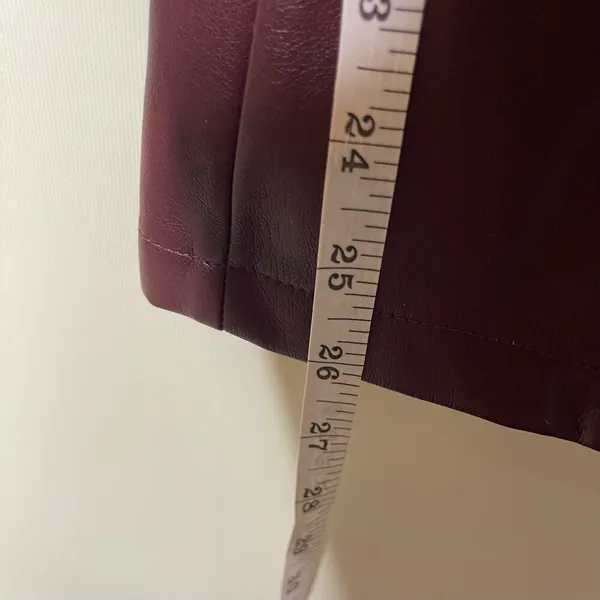 LBLC THE LABEL Jen Faux Leather Cropped Pants in Elderberry burgundy sz M - Image 8