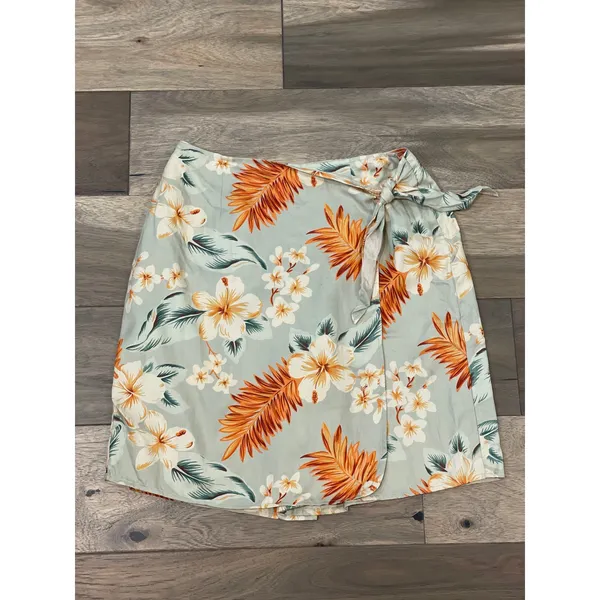 Sag Harbor Sage Green Floral Silk‑Cotton Wrap Skort Size 10 High‑Waist - Image 3