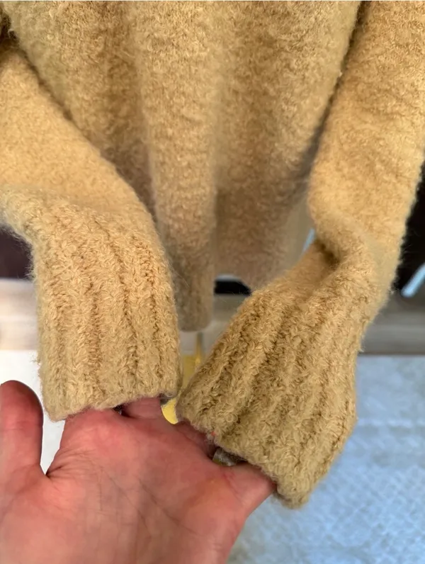 Aerie beige v-neck oversized knit fuzzy sweater - Image 2
