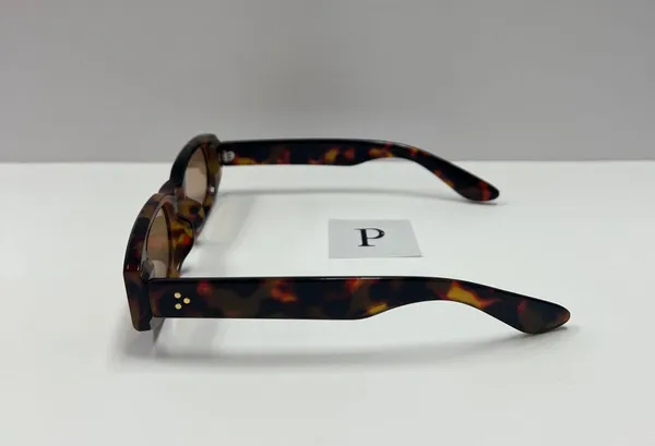 90s style brown leopard sunglasses / small retro leopard sunglasses - Image 3