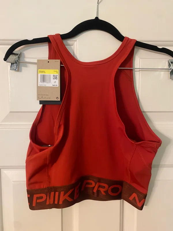 Nike Pro Crop Top - Image 2