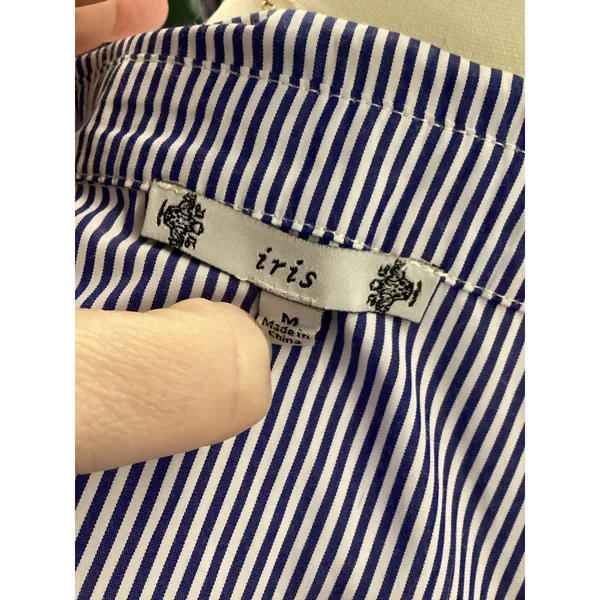 Iris Blue White Striped Rose Embroidered‎ Button Down Shirt IT9638 Womens Medium - Image 4