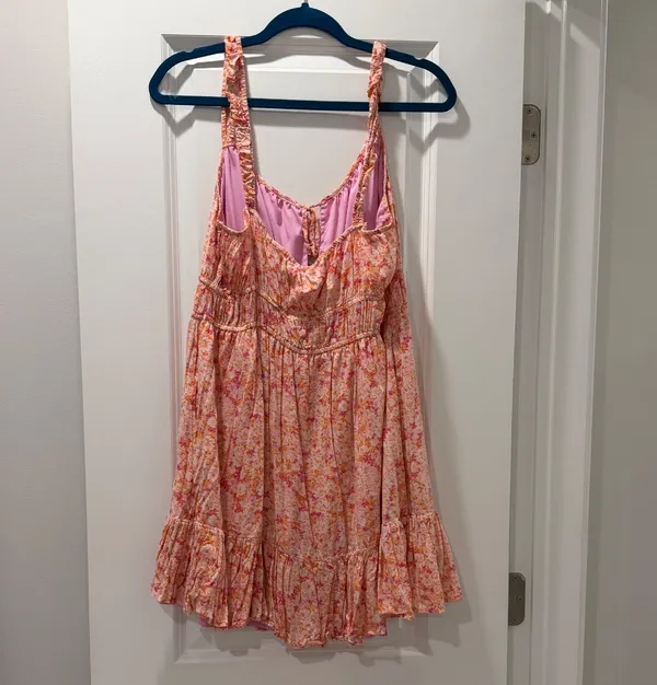 Pink Floral Ruffle Mini Dress - Image 3