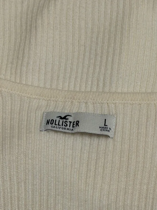 Hollister Top Long Sleeve - Image 2